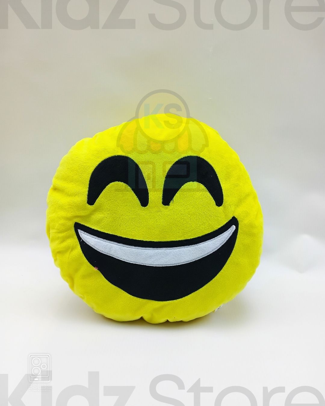 Stuff Emoji Cushion Smilly